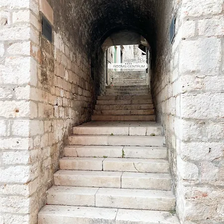 Centrum Luxury 4* שיבניק