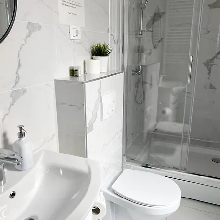 بيت ضيافة Centrum Luxury