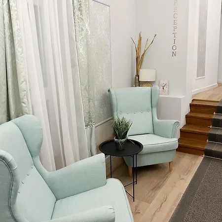 بيت ضيافة Centrum Luxury 4*