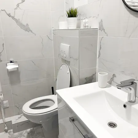 Centrum Luxury بيت ضيافة 4*