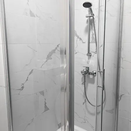 Centrum Luxury Гостевой дом Шибеник
