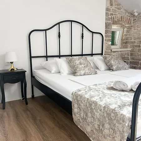 Centrum Luxury 4*