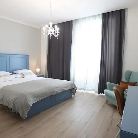 Pensjonat Centrum Luxury Szybenik