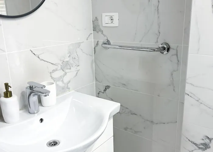 Centrum Luxury Гостевой дом Шибеник