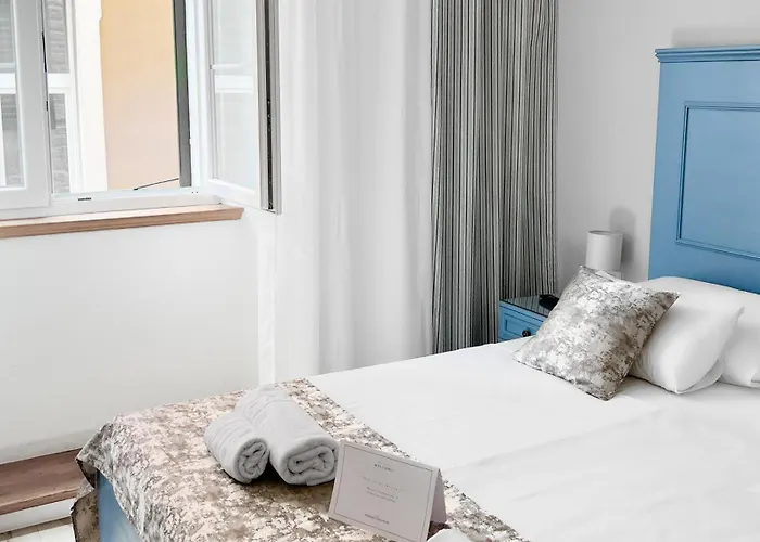 Centrum Luxury Гостевой дом Шибеник